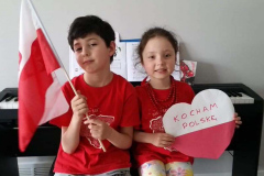 POLSKOŚĆ BIELĄ I CZERWIENIĄ SIĘ MIENI